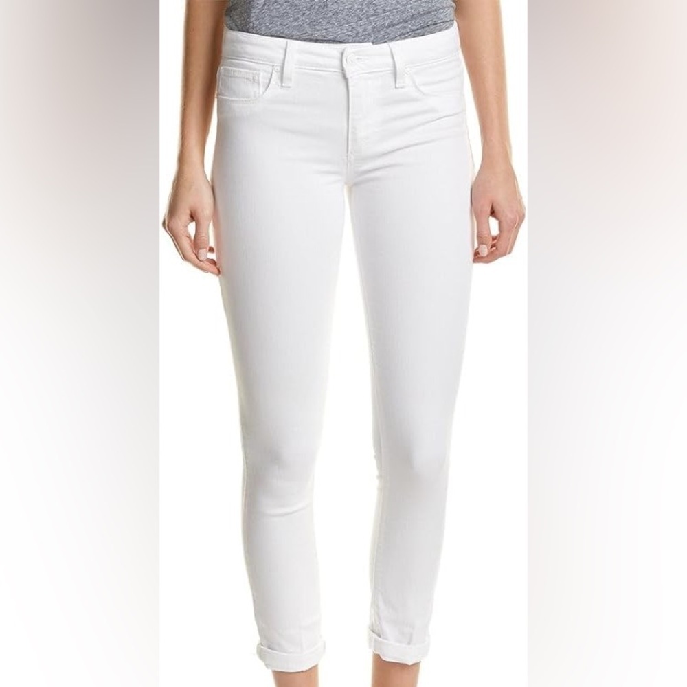 641 - Joe’s Jeans NWOT, White Cropped Jeans with Cuffed Hem, Size 25